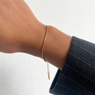 Thin bracelet