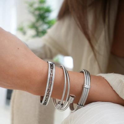 TWISTER CABLE BANGLE